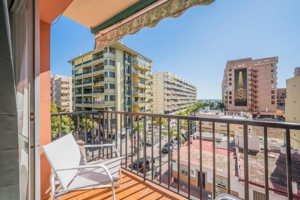 Stunning Fuengirola Gem With City And Sea Views Lägenhet Exteriör bild