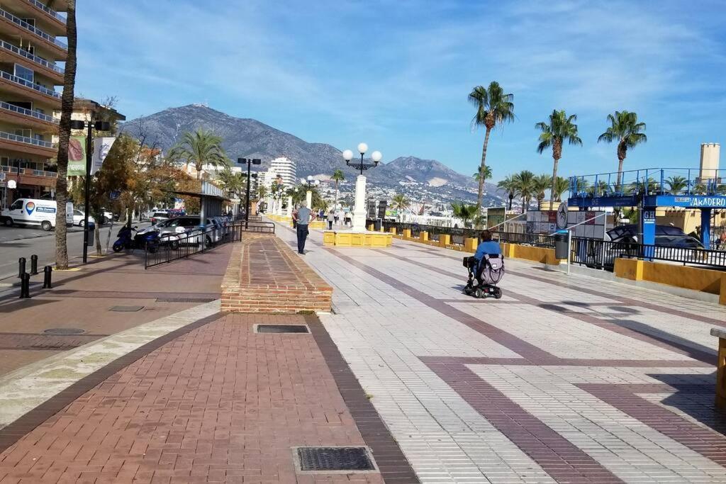 Stunning Fuengirola Gem With City And Sea Views Lägenhet Exteriör bild